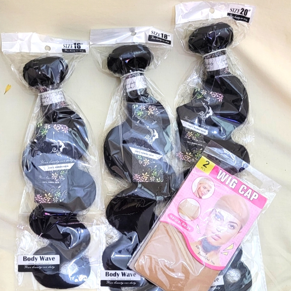 Three bundles of 100% human hair - Black